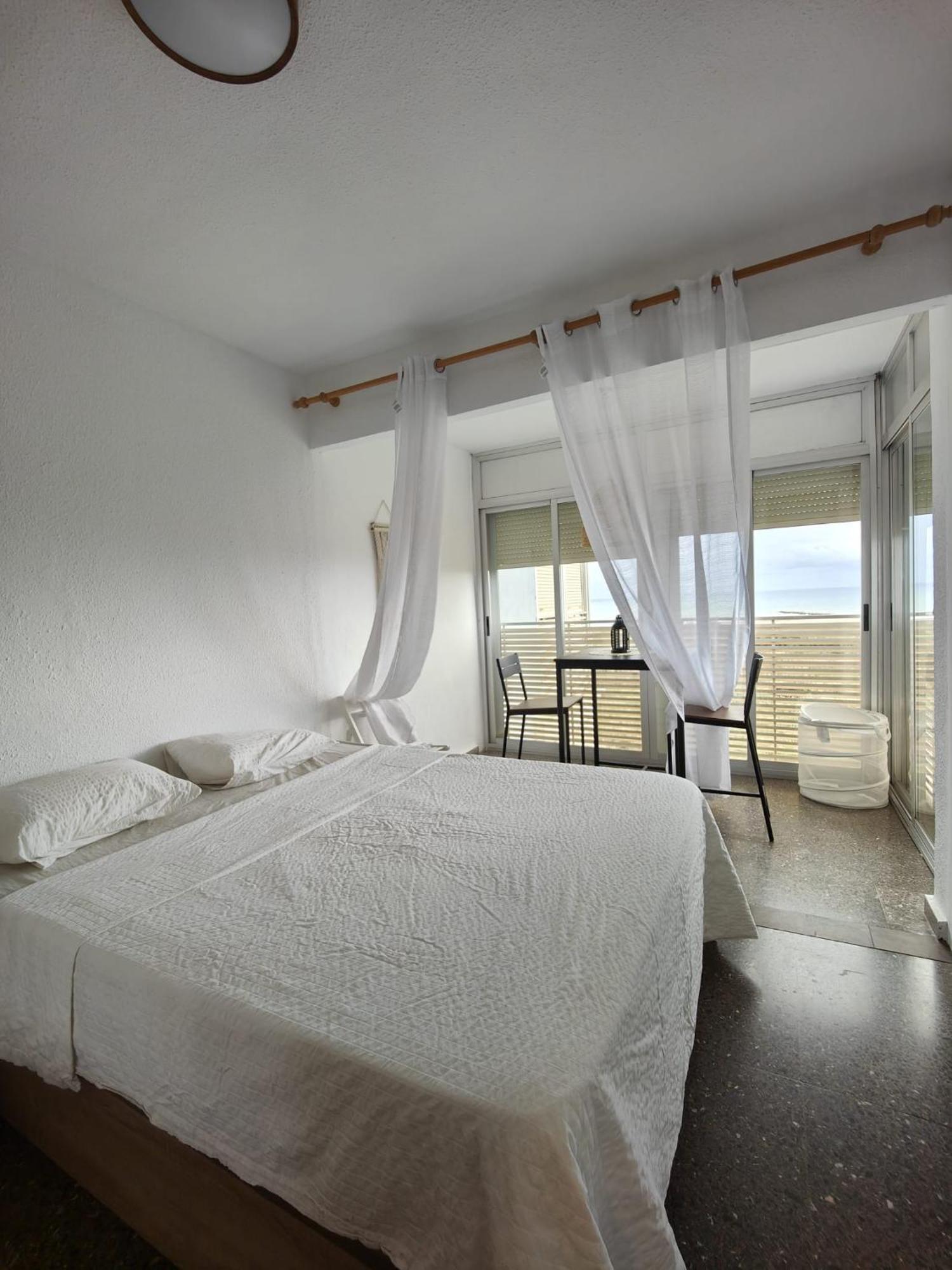 Precioso Apartamento Residencial Con Vistas Al Mar ปวยบลา เด ฟาร์นัลส์ ภายนอก รูปภาพ